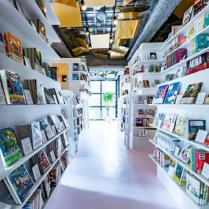 Manga Art Hotel, ホステル 東京都